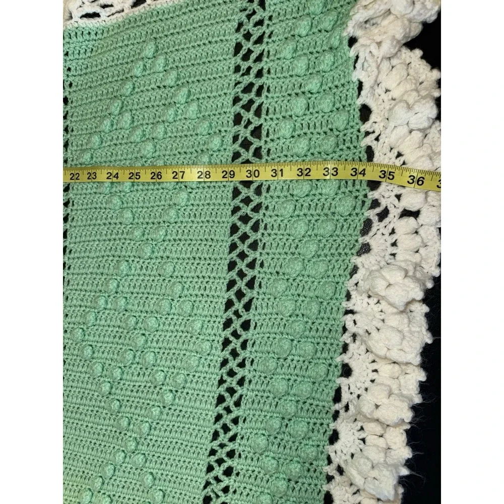 Handmade Crocheted Baby Afghan Light Mint Green‎ 46x37 Raised Pattern Scalloped